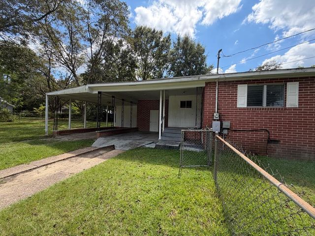 843 S Park Avenue, Dothan, AL 36301