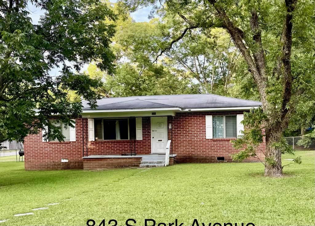 843 S Park Avenue, Dothan, AL 36301