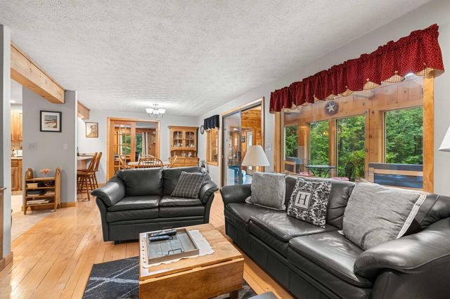 42 Thorndike Road, Weare, NH 03281