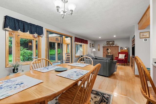 42 Thorndike Road, Weare, NH 03281
