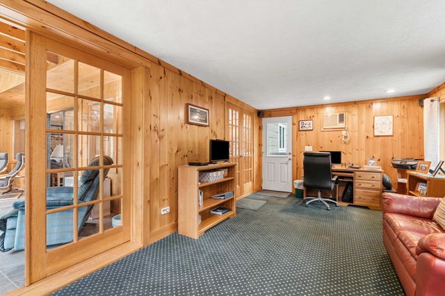 42 Thorndike Road, Weare, NH 03281