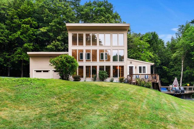 42 Thorndike Road, Weare, NH 03281
