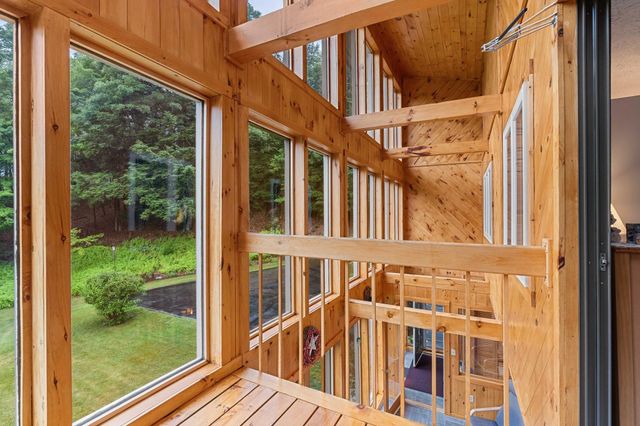 42 Thorndike Road, Weare, NH 03281