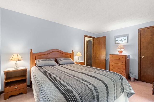 42 Thorndike Road, Weare, NH 03281