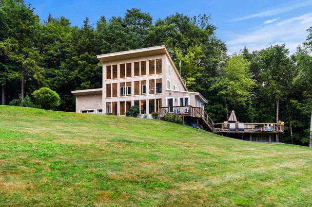 42 Thorndike Road, Weare, NH 03281