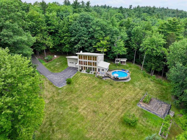 42 Thorndike Road, Weare, NH 03281