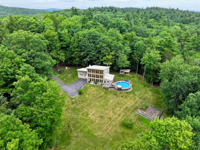 42 Thorndike Road, Weare, NH 03281