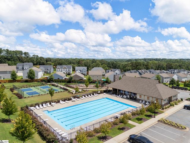 373 Fenwick Drive, Woodruff, SC 29388