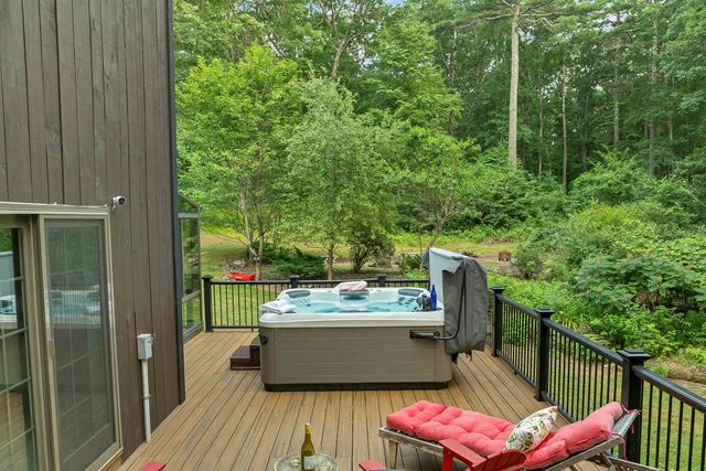 125 Castle Hill Road, Windham, NH 03087