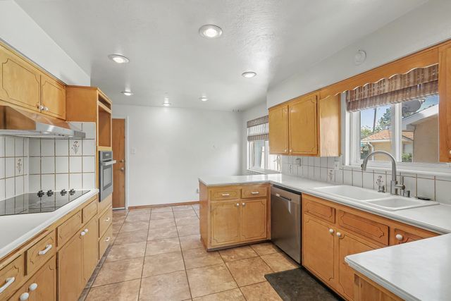 2905 San Pablo Street NE, Albuquerque, NM 87110