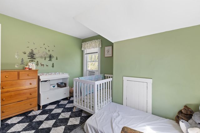 14 Park St, Auburn, MA 01501