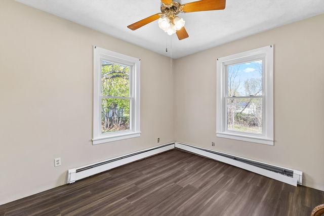 14 Park St, Auburn, MA 01501