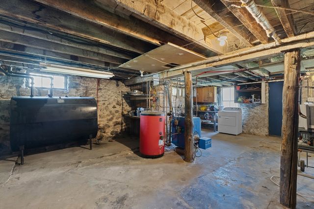 14 Park St, Auburn, MA 01501