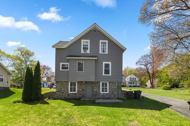 14 Park St, Auburn, MA 01501