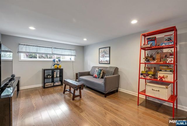80 Harrington Avenue, Closter, NJ 07624