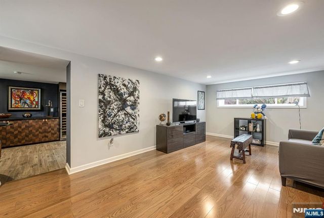 80 Harrington Avenue, Closter, NJ 07624