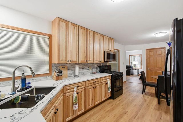 7615 37th AVENUE, Kenosha, WI 53142