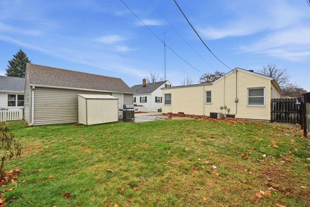 7615 37th AVENUE, Kenosha, WI 53142