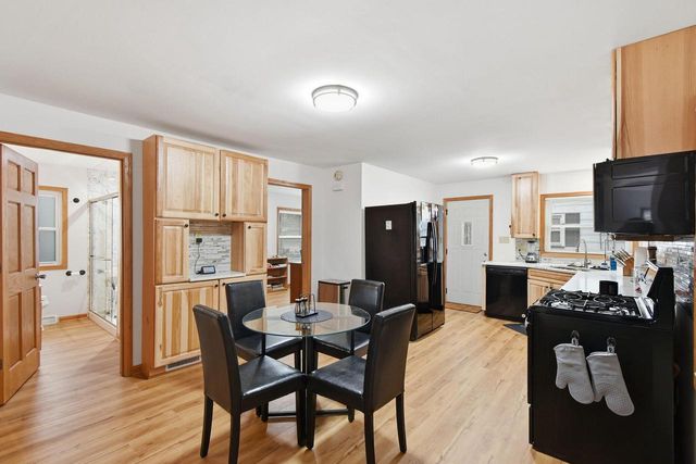 7615 37th AVENUE, Kenosha, WI 53142