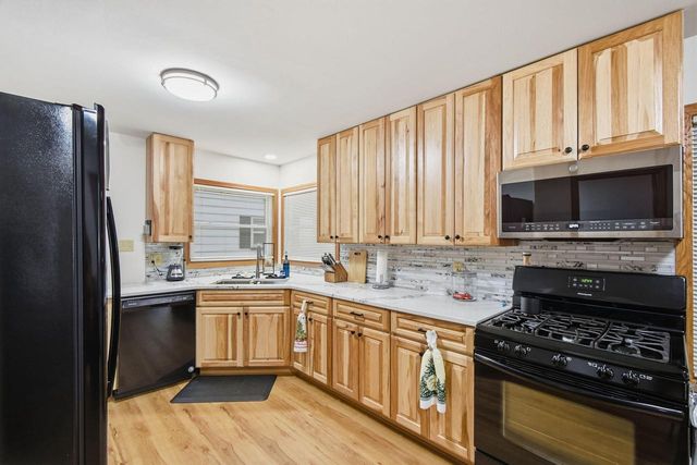 7615 37th AVENUE, Kenosha, WI 53142