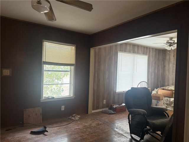 708 Louis St, Alice, TX 78332
