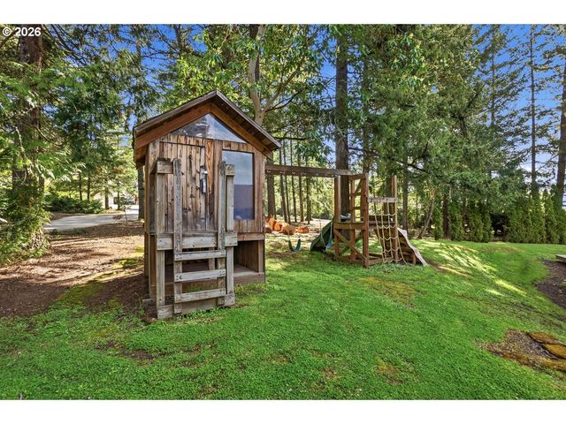 9890 Sw GRABHORN Rd, Beaverton, OR 97007