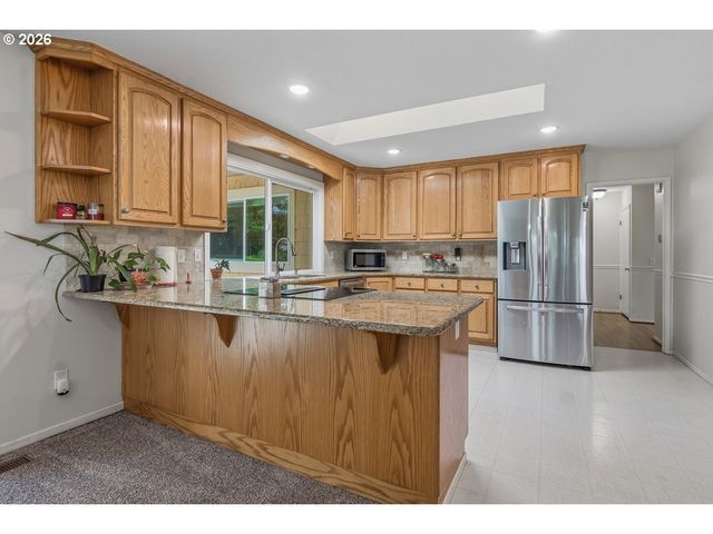 9890 Sw GRABHORN Rd, Beaverton, OR 97007