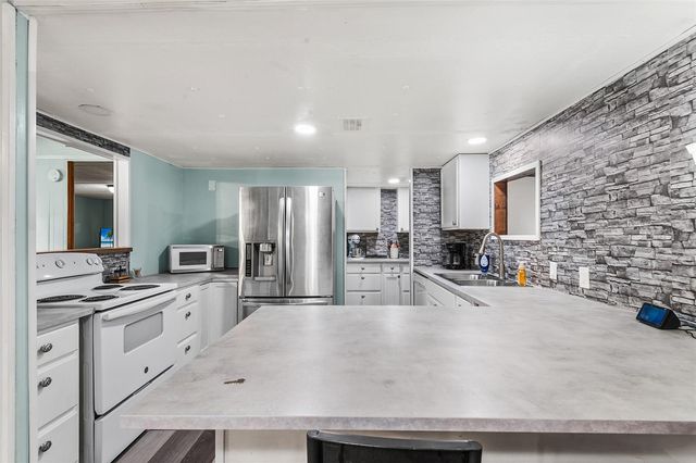 16819 SUGAR BERRY LANE, Montverde, FL 34756