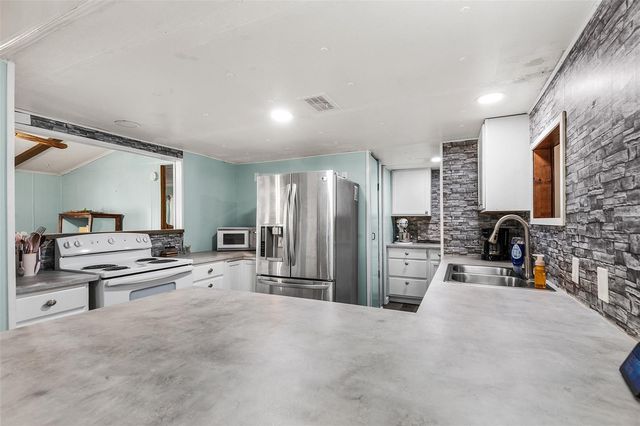 16819 SUGAR BERRY LANE, Montverde, FL 34756