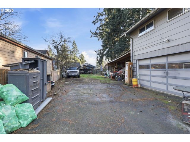 2316 Se 141ST Ave, Portland, OR 97233
