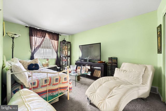 2811 RYERSON PL, Philadelphia, PA 19114