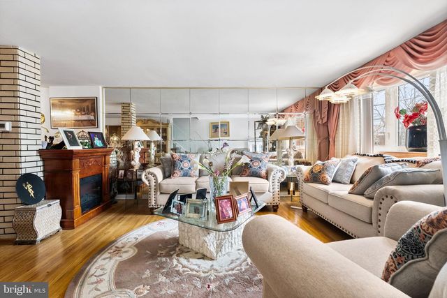 2811 RYERSON PL, Philadelphia, PA 19114