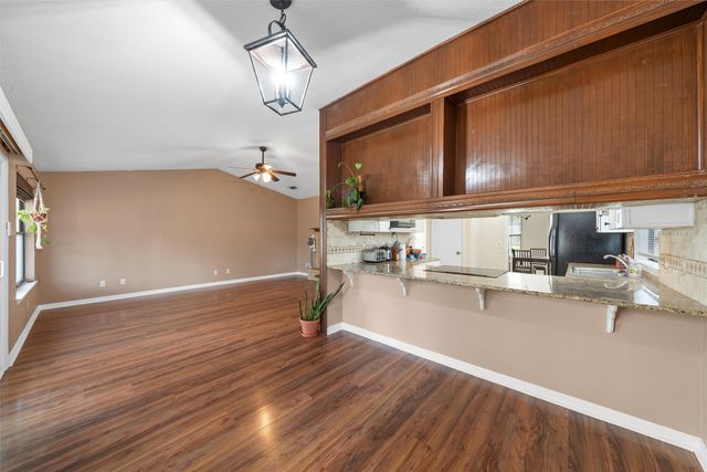 1010 December Drive, Hewitt, TX 76643