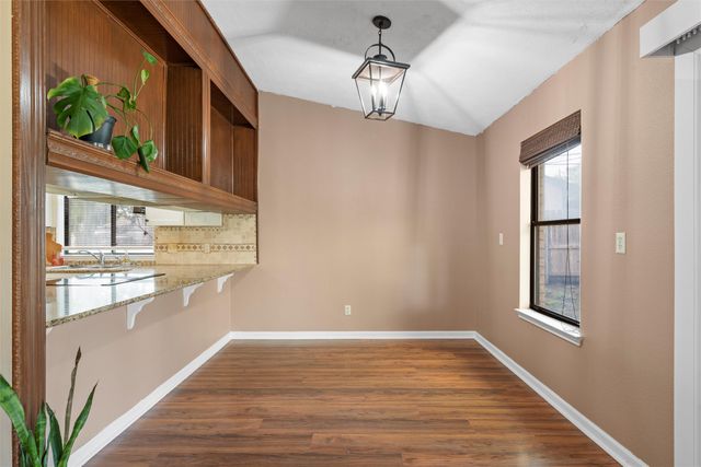 1010 December Drive, Hewitt, TX 76643