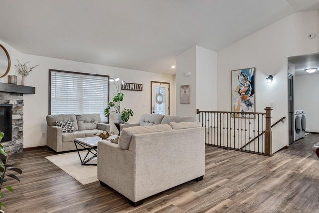 3141 Christenson LANE, Onalaska, WI 54650