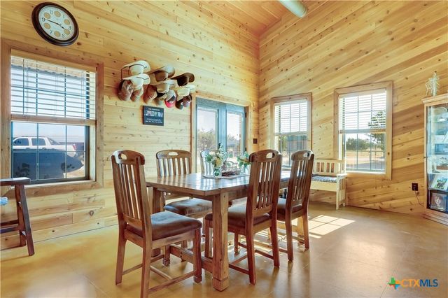 111 County Road 253, Bertram, TX 78605