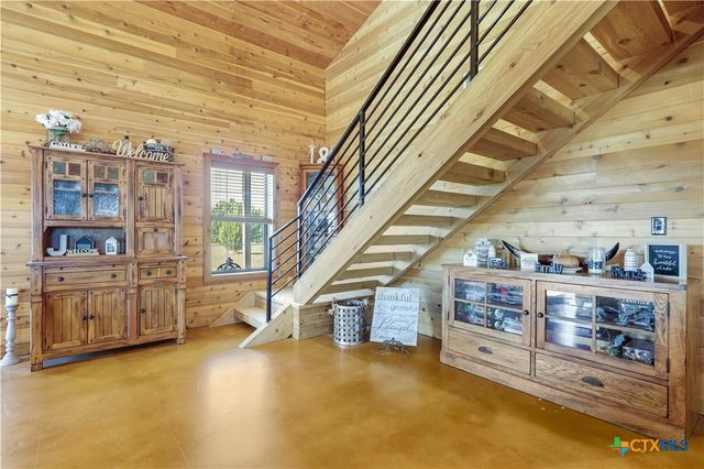 111 County Road 253, Bertram, TX 78605