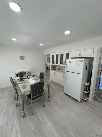 34080 BROOKSHIRE Drive, Sterling Heights, MI 48312