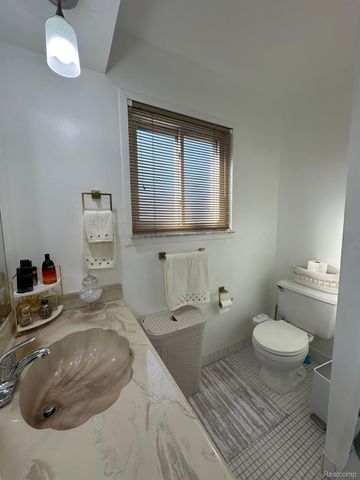 34080 BROOKSHIRE Drive, Sterling Heights, MI 48312