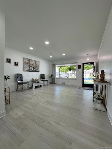 34080 BROOKSHIRE Drive, Sterling Heights, MI 48312