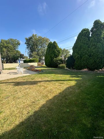 34080 BROOKSHIRE Drive, Sterling Heights, MI 48312