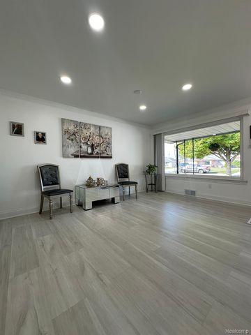 34080 BROOKSHIRE Drive, Sterling Heights, MI 48312