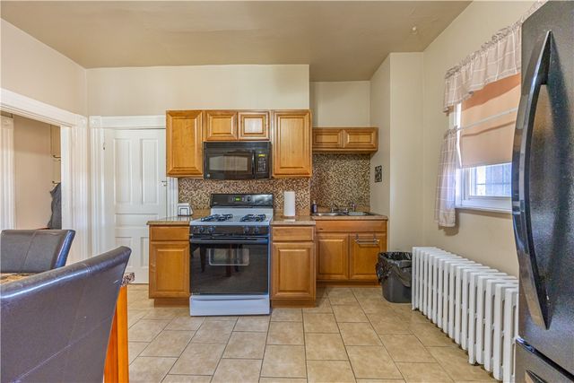 3245 Juliet St, Oakland, PA 15213