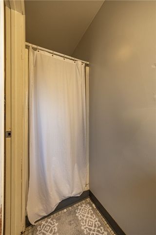 3245 Juliet St, Oakland, PA 15213