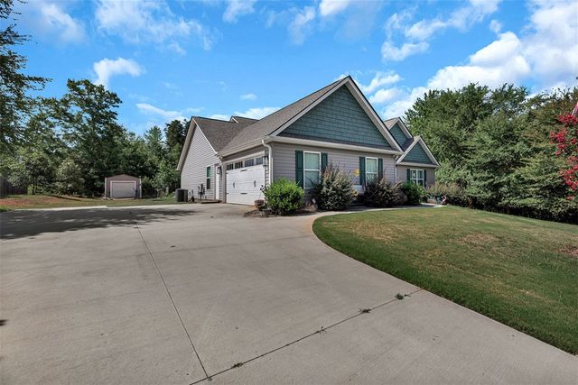 303 Plantation Point, Anderson, SC 29625