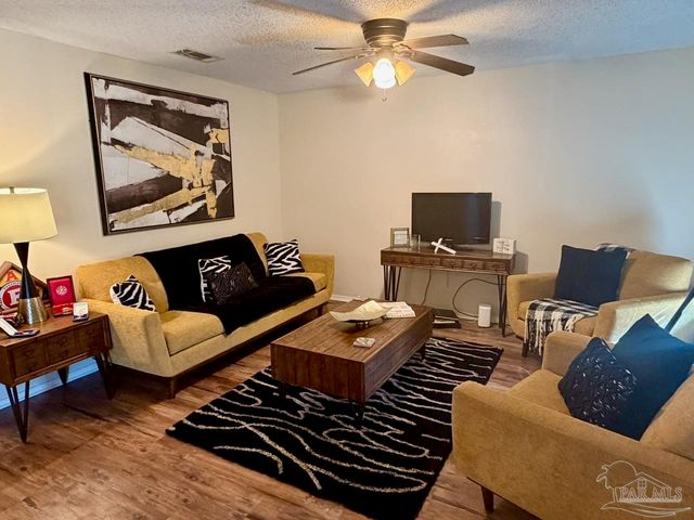 4130 W Jackson St, Pensacola, FL 32505