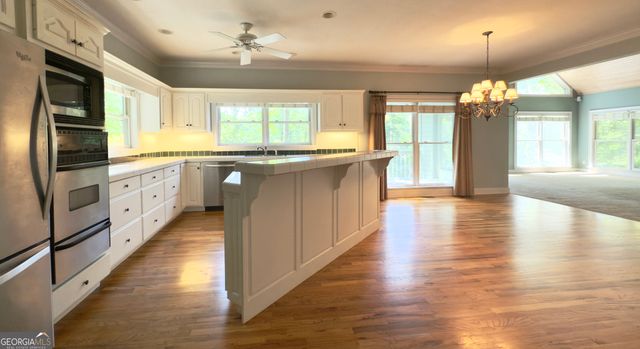 916 Sautee Trail, Sautee Nacoochee, GA 30571