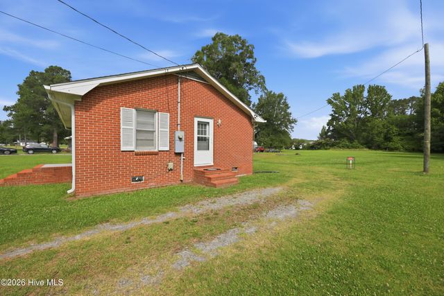 3236 Grainger Station Road, Kinston, NC 28501