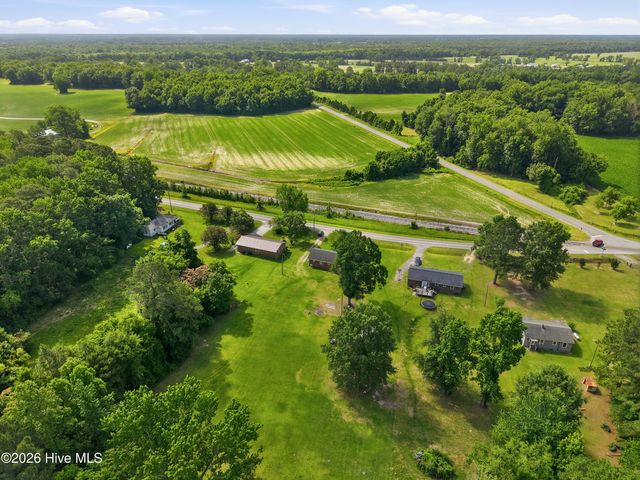 3236 Grainger Station Road, Kinston, NC 28501