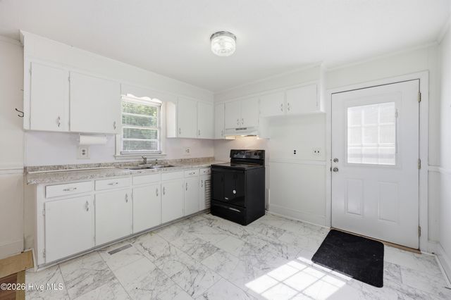 3236 Grainger Station Road, Kinston, NC 28501